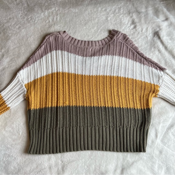 Aeropostale stripped knit sweater mid crop, size medium - Picture 2 of 2